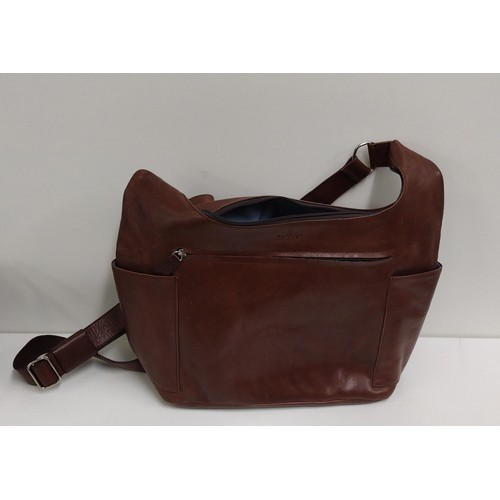 49 - 'Saccoo' brown leather shoulder bag. Shipping Group (A).