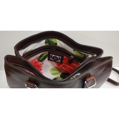 43 - 'Osprey' brown leather handbag. Shipping Group (A).