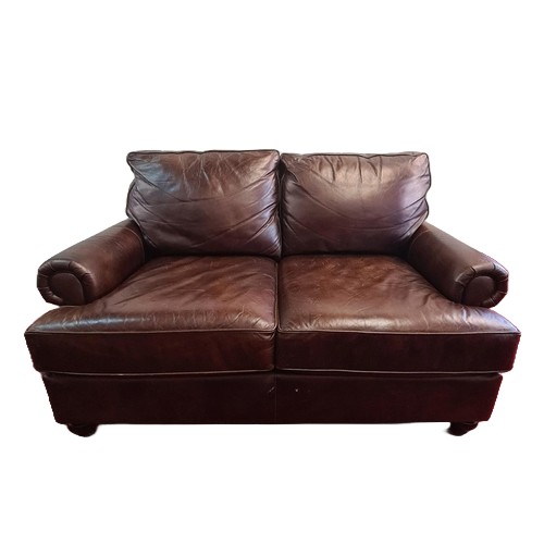 31 - Good quality brown leather 2-seater sofa 50 x 163 x 89cm