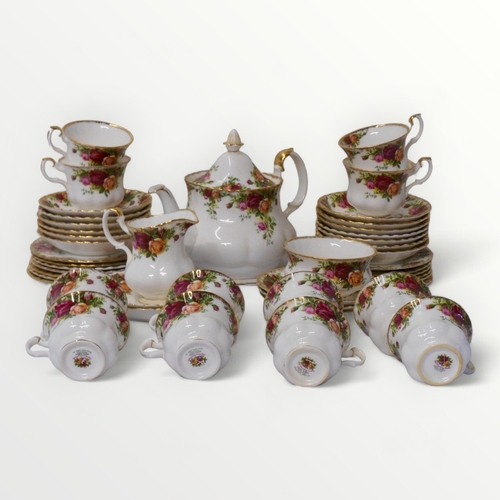 159 - Royal Albert 'old country roses' teaware to include a tea pot.