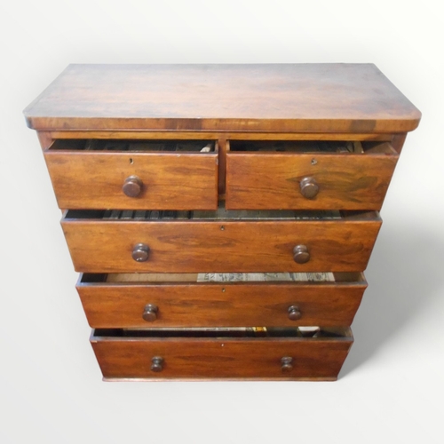 225 - Victorian mahogany large size five drawer chest having plain nob handles. 119 x 117 x 51cm.