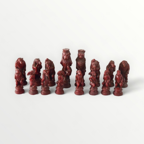 101 - Cast 'Animal kingdom' chess set, 19.5cm tallest. Shipping group (B).