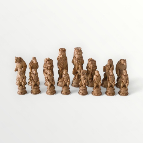 101 - Cast 'Animal kingdom' chess set, 19.5cm tallest. Shipping group (B).