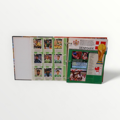 156 - Orbis World Cup 1990 complete collectors sticker album/file. Shipping group (A).