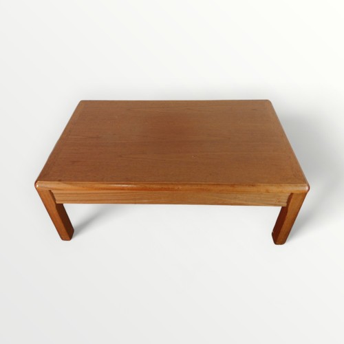 171 - Modern oak rectangular coffee table, 38 x 100 x 60cm.