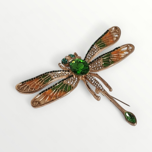 28 - Pretty betwelled dragonfly brooch. Shipping group (A).