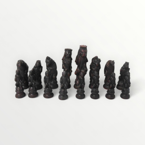 283 - Cast resin 'Reynard' animalier chess set and board. The king 20cm high. Shipping Group (A).