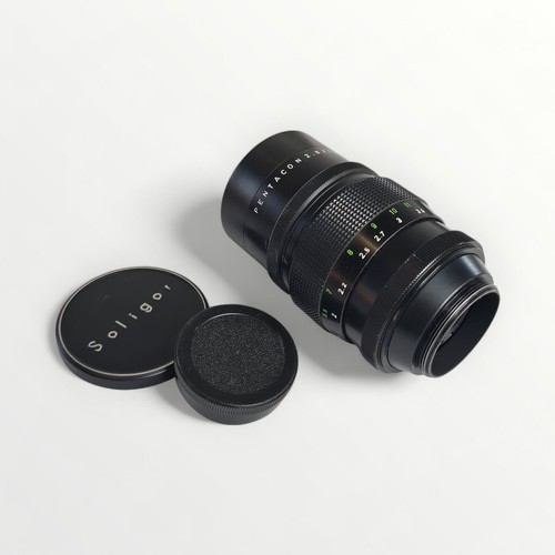 353 - Camera lenses and accessories. Shipping group (A).