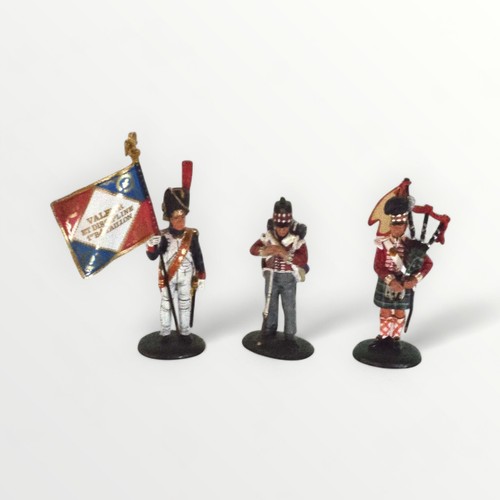 82 - A selection of Del Prado painted 'Napoleonic' soldiers, the flagbearer standing 11cm. Shipping group... 