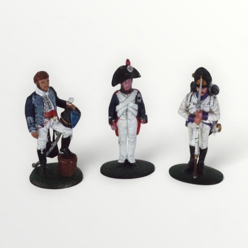 82 - A selection of Del Prado painted 'Napoleonic' soldiers, the flagbearer standing 11cm. Shipping group... 