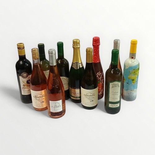 35 - Eleven bottles of alcoholic beverage to induce a Merry Christmas. Shipping group (B).