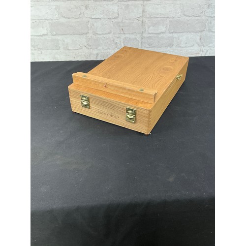 30 - Small Artist Easel - made by Chatsworth

Postage Band B