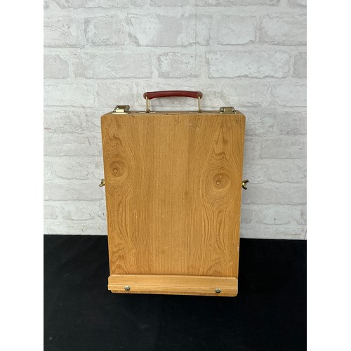 30 - Small Artist Easel - made by Chatsworth

Postage Band B