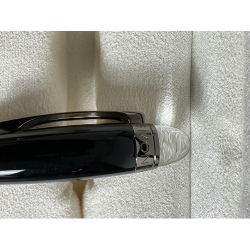 32 - Mountblanc Starwalker Pen - Black precious resin and steel capped nip. Floating Snowflake.  Mint con... 