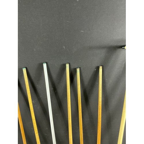 1 - Approx 20 Snooker Cues, long reach cues and Rests - ranging from vintage 40's to modern day

Collect... 