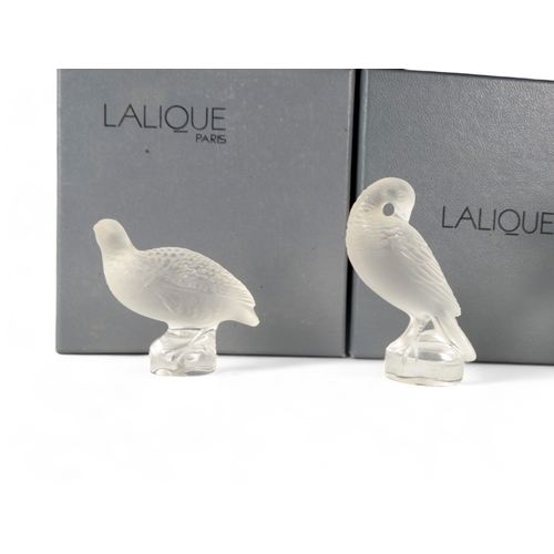 183 - A Lalique etched glass desk weight - modelled as a pair of swans, signed to base, boxed, together wi... 