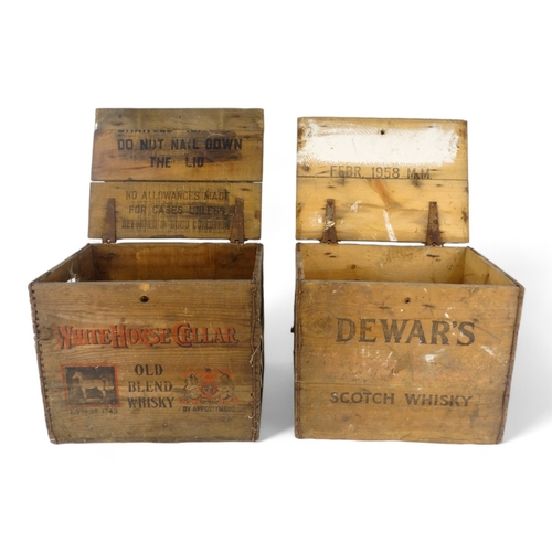 953 - A wooden mid 20th century White Horse whisky crate - to contain a dozen bottles, with red and black ... 