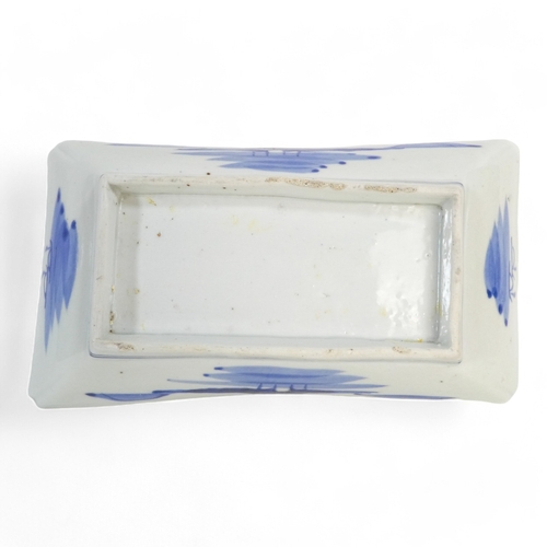 326 - A pair of late 19th century Chinese blue and white dishes - of rectangular form with cusped corners,... 