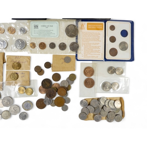 342 - GB and Foreign Coins - folders containing 1965 and 1967 GB coin sets, a quantity of modern crowns fr... 