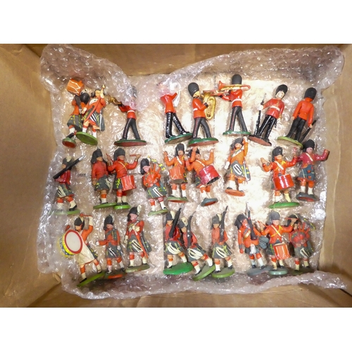 471 - Plastic Soldiers  - Britains etc. 1960's/1970's era - in excess of 60 items. A box containing a quan... 