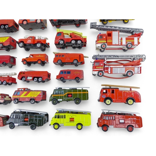 475 - Diecast Motor Vehicles including Fire Engines/Police Vehicles etc - in excess of 230 vehicles. Compr... 