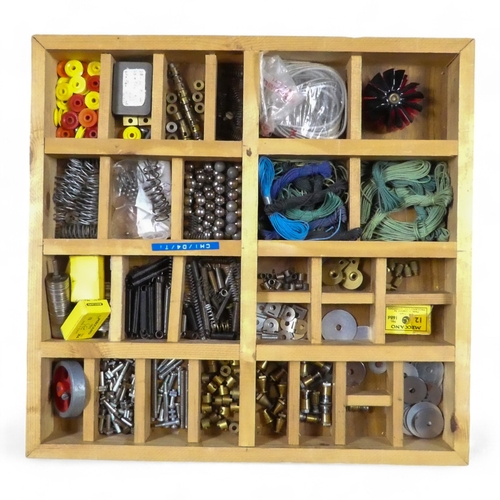 512N - Misc Meccano Items including Pulleys, Chains, Springs including Boxed Springs.  Three small wooden c... 