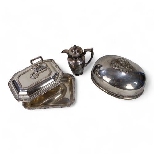 581 - A small quantity of silver plated ware - including an oval domed cloche, a hot water jug, an entree ... 