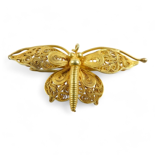 618 - A gilt filigree butterfly brooch - probably high carat gold, 3.5g.