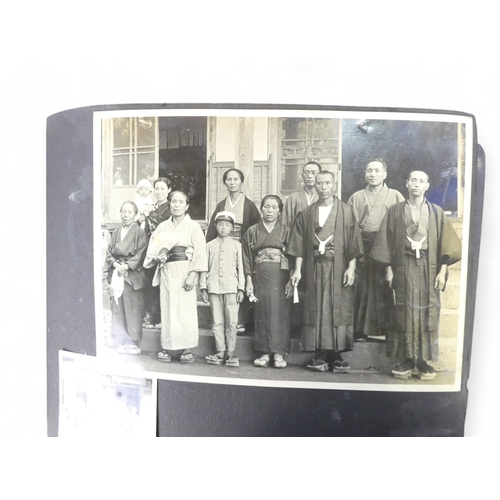 80 - A fascinating collection of 20th century Japanese photographs - many family groups together with pre... 