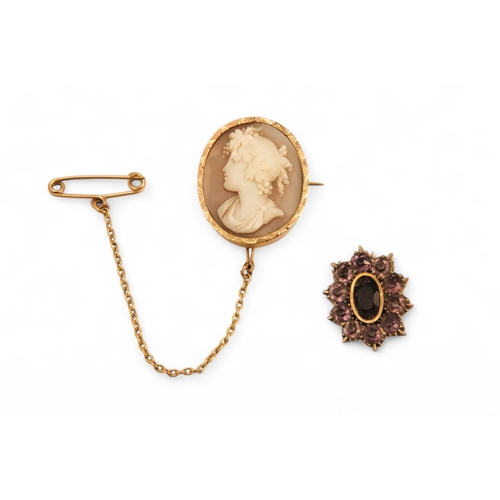 632 - An early 20th century cameo brooch - oval carved with the head of a young woman, set in a gilt frame... 