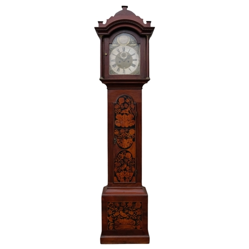 883 - An 18th century walnut and marquetry longcase clock - Sam Smith of Richmond, the arched dial with fo... 