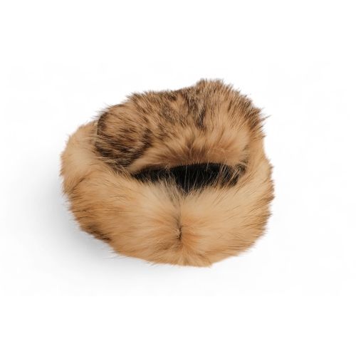 404 - A 20th century Canadian badger skin hat - large size.