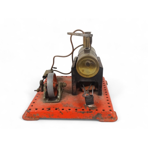 476 - A Mamod static steam engine - 21cm wide.