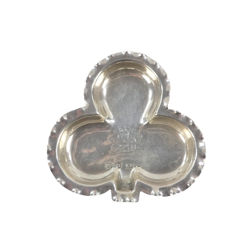 502 - A small muffin top shaker - Birmingham 1894, together with an oval patch box, a silver club shaped d... 