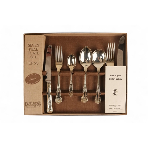 551 - A quantity of plated wares - including Butlers flatware, pedestal dish, scallop shell butter dish, h... 