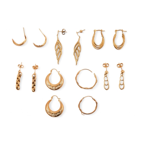 620 - A pair of 9ct gold ear pendants - with chain drops, together with six further pairs of 9ct earrings,... 