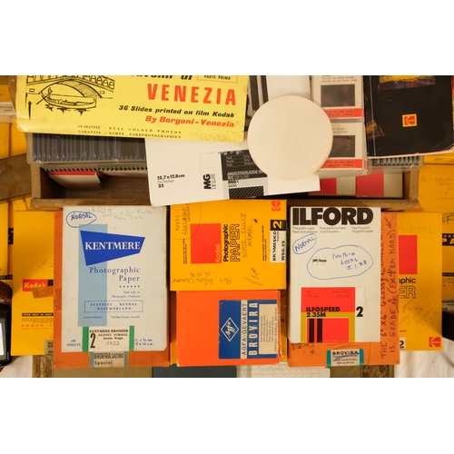 107 - A quantity of photographic darkroom equipment.