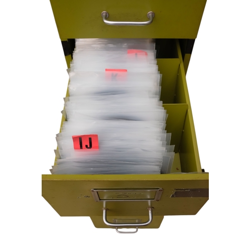 40 - An early 1970`s Wurlitzer `Niagara` jukebox - with coin operated mechanism, together with a large qu... 