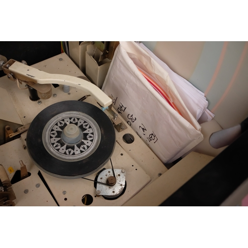 40 - An early 1970`s Wurlitzer `Niagara` jukebox - with coin operated mechanism, together with a large qu... 