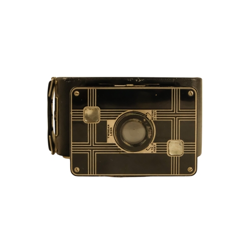 66 - A collection of early 20th century folding cameras - including Kodak examples.