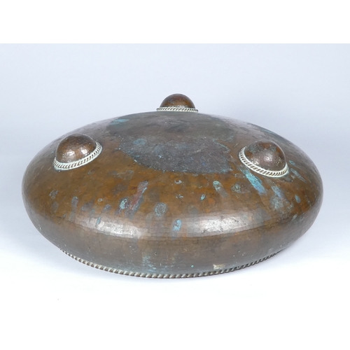 38 - An Arts and Crafts style copper bowl - attributed to Gordon Russell, of squat circular form with rop... 