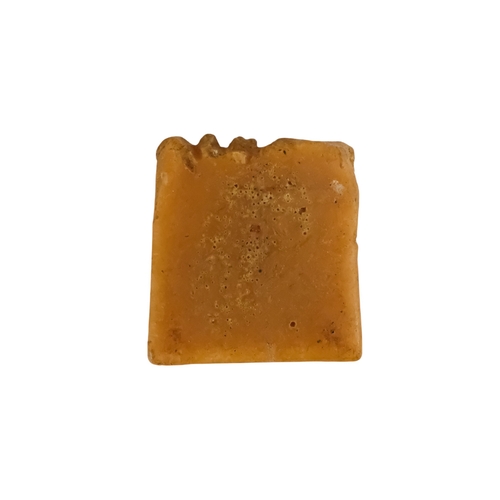 44 - A boxed set of eight archery arrows by F H Ayres - together with a quantity of sundry associated equ... 