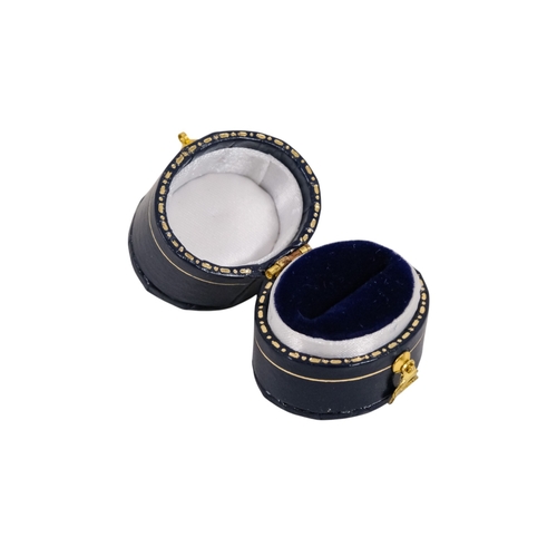 87 - A quantity of jewellery and ring boxes.