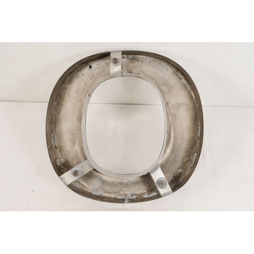 145 - A metal shopfront 'O' sign - 36 x 38cm.