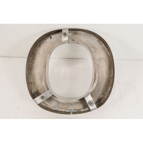 145 - A metal shopfront 'O' sign - 36 x 38cm.