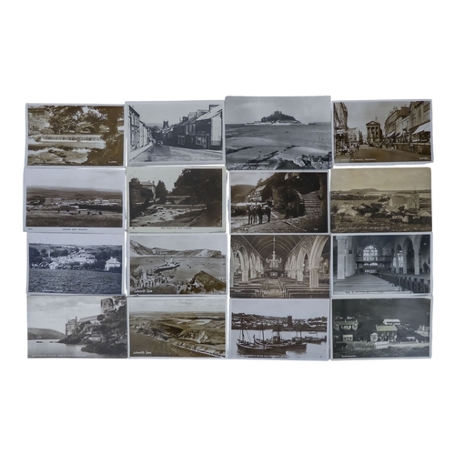 575 - A quantity of early 20th century postcards - UK and European views. (qty)