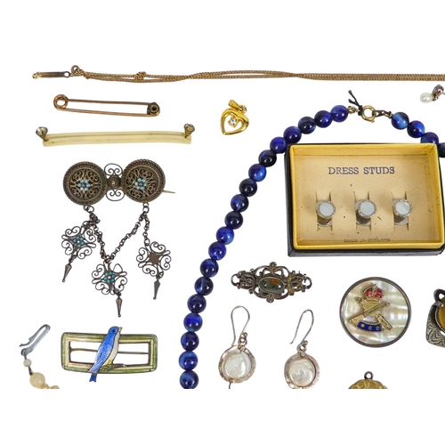 304 - A small quantity of costume jewellery - including a seed pearl necklace, a blue bead necklace and su... 