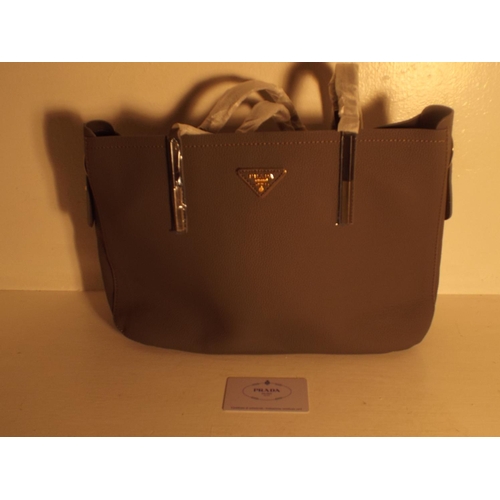 111 - New Prada handbag with authenticity card