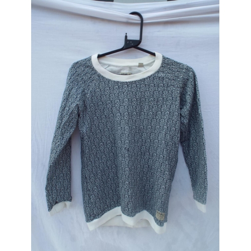 90 - Jack Wills lady's jumper size UK 10