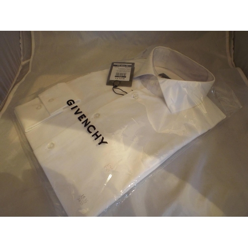 102 - New Givenchy white shirt size 15.5 34/35